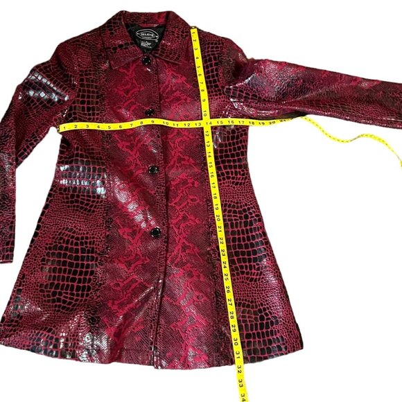 Selene Sport Red/Black Textured Reptile Print Long Sleeve Lined Jacket, Size S - Picture 3 of 6